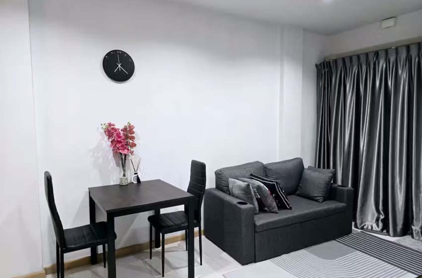Townhouse in Nichada Thani 